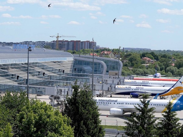 На Львівщині розглядають можливість будівництва другого аеропорту поза межами Львова