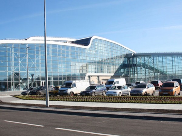 Львів оскаржує плани житлової забудови біля злітної смуги аеропорту