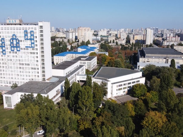 Суд відмовив прокуратурі у поверненні державі частини ангара Київського авіаційного інституту