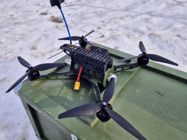 Військові протестували дрони та боєприпаси для скидів від "Української бронетехніки"