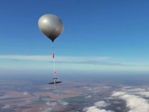 Українські військові випробували запуск дрона "Hornet" з аеростата
