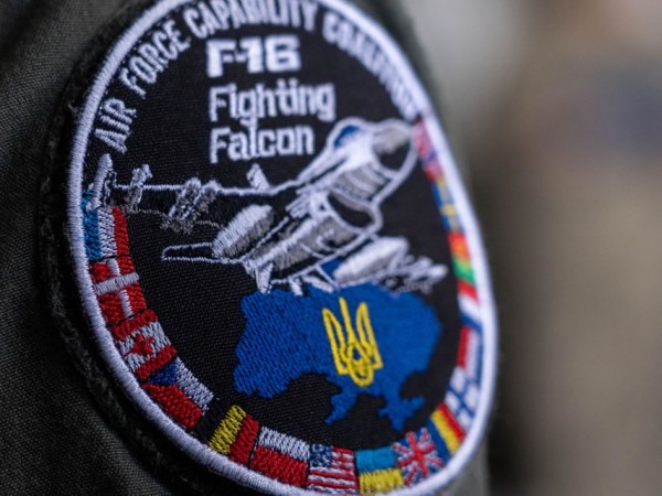 Льотчики F-16 отримали державні нагороди за бойову роботу