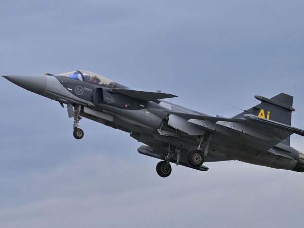 Україна та Швеція працюють над постачанням винищувачів Gripen для ЗСУ