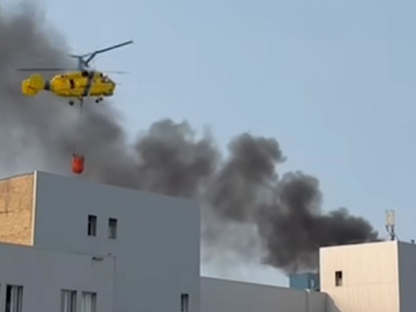 Пожежний гелікоптер Ка-32 ліквідовував масштабні загоряння в Києві після російських ударів