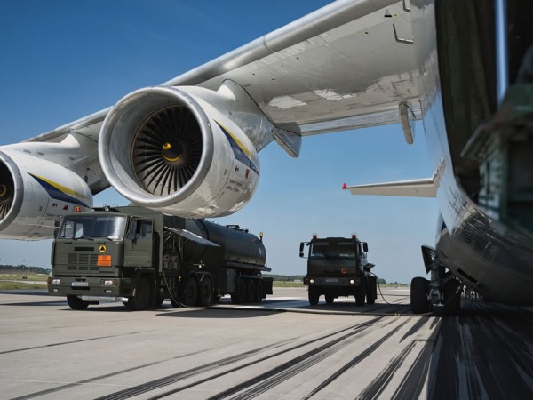Український Ан-124 доставив до Фінляндії обладнання для польської авіації