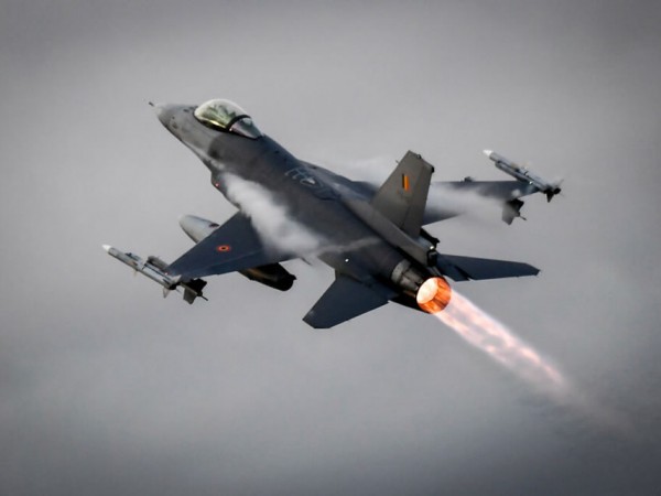 Столтенберг розповів, як винищувачі F-16 змінять ситуацію