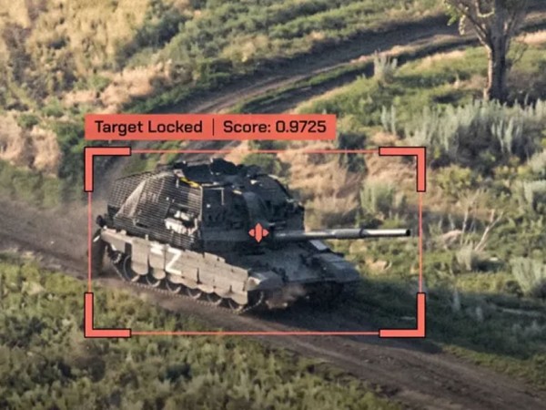 Шість розробників дронів з AI-донаведення пройшли випробування Міноборони та Brave1