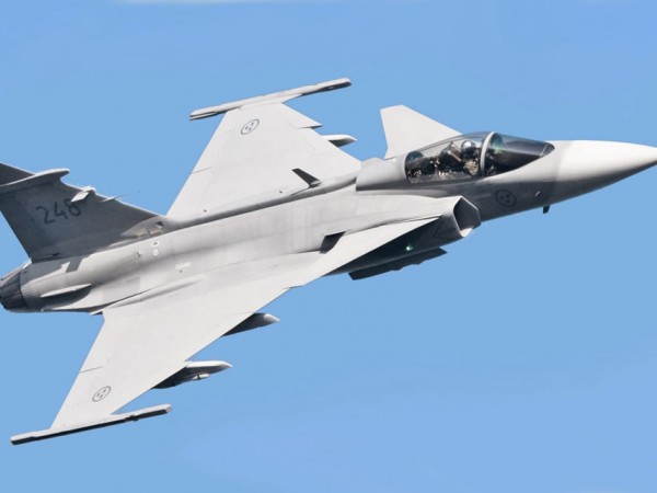 Українські пілоти можуть почати навчання на Gripen вже цього року