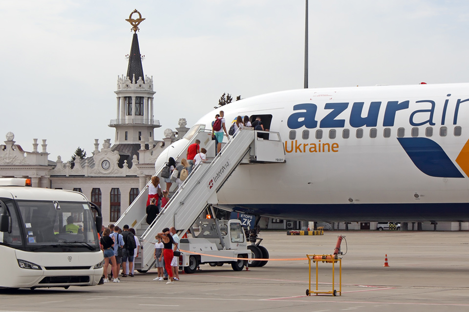 Украина вошла в ТОП-5 европейских стран с наименьшим падением авиатрафика