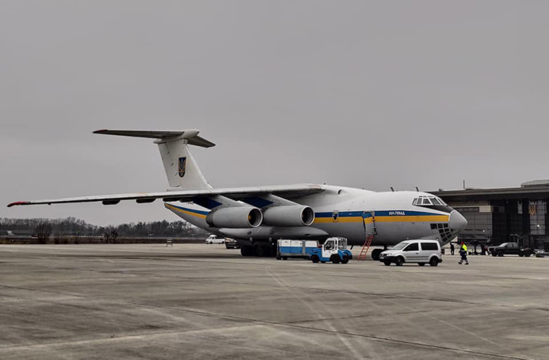 Самолет Ил-76, доставивший тела погибших в Иране украинцев, отправился в бригаду