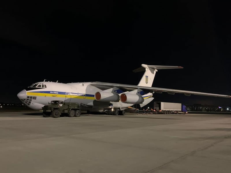 Самолет Минобороны Украины с экспертами вылетел в Иран