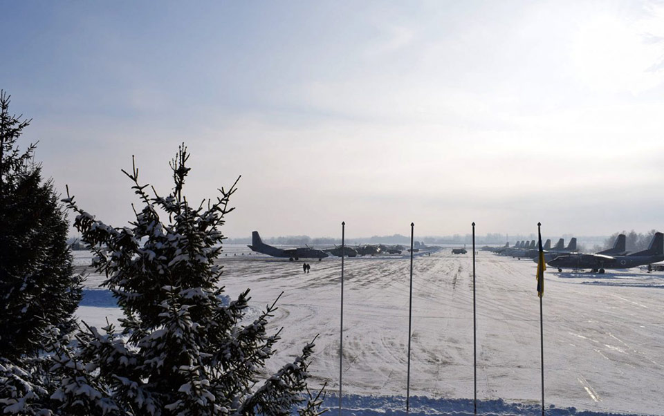 В Винницкой области плановые полеты выполняет транспортная авиация