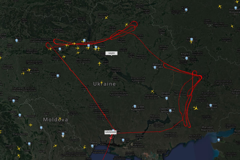 RQ-4 Global Hawk провел мониторинг вдоль границ Украины