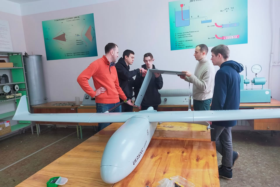Колледж ракетно-космического машиностроения осваивает БПЛА