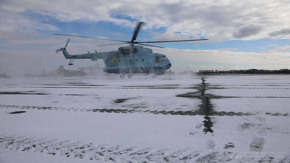 В морской авиационной бригаде ВМС ВС Украины продолжается подготовка летного состава