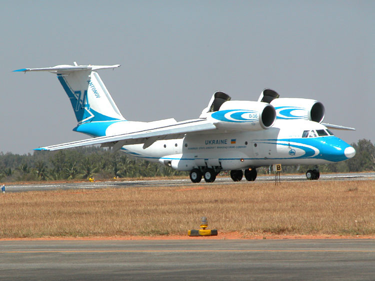 Харьковский авиазавод поставит самолеты Ан-74 в Казахстан и Туркменистан