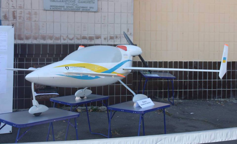 На ХГАПП продолжается испытание беспилотной модели нового сверхлегкого самолета