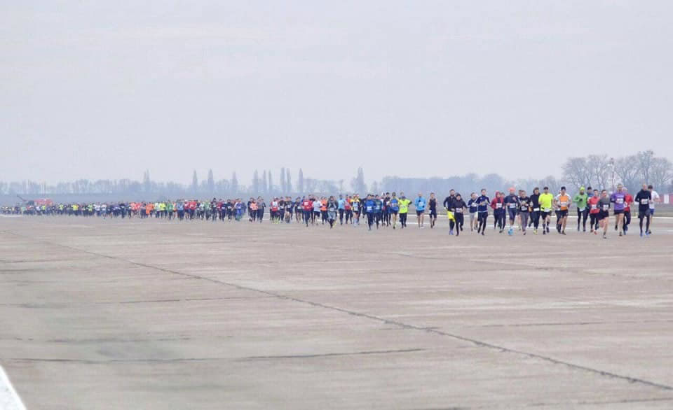 В “Борисполе” прошел марафон KBP Runway Run