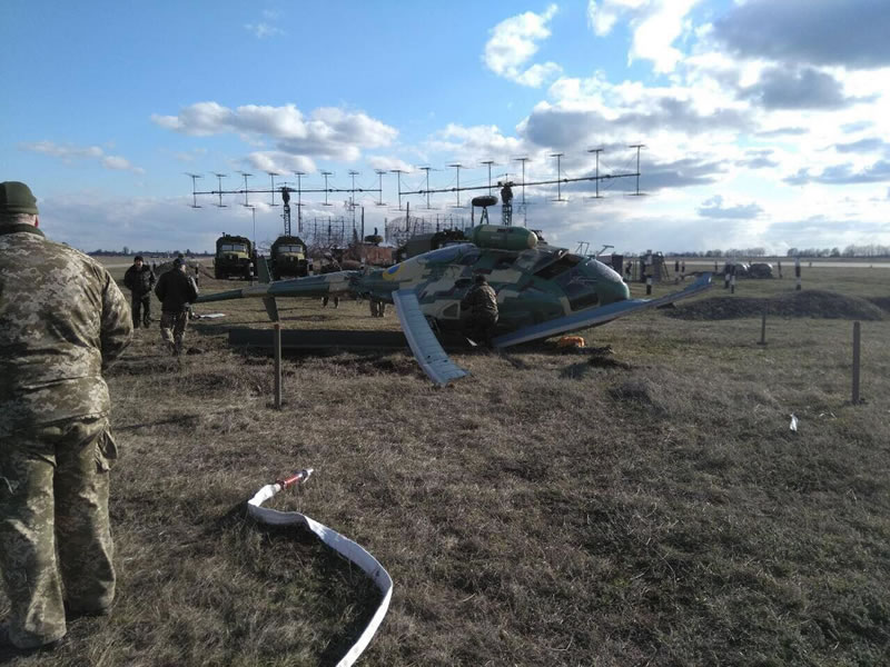 В Чугуеве Ми-2 совершил аварийную посадку
