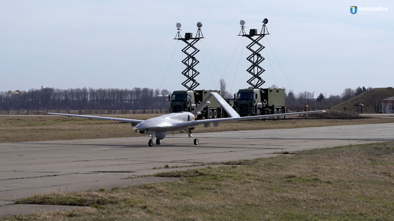 Украина участвует в выставке IDEF-2019