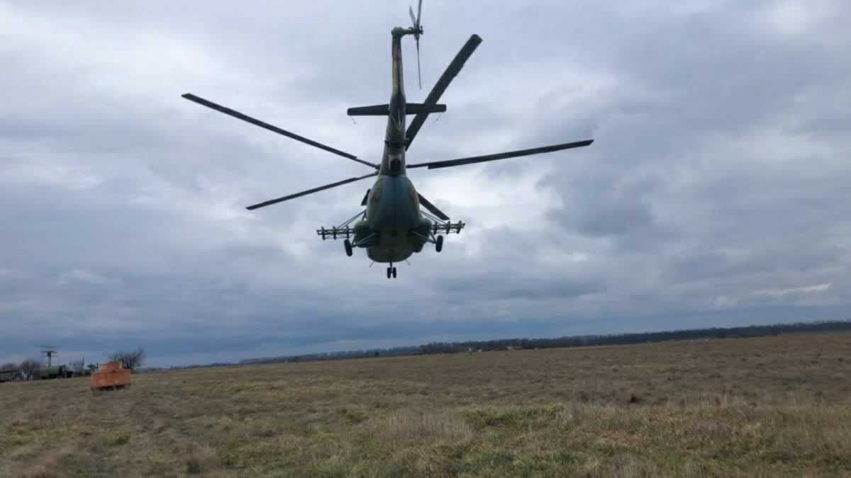 Винницкая бригада летала днем и ночью в сложных метеоусловиях