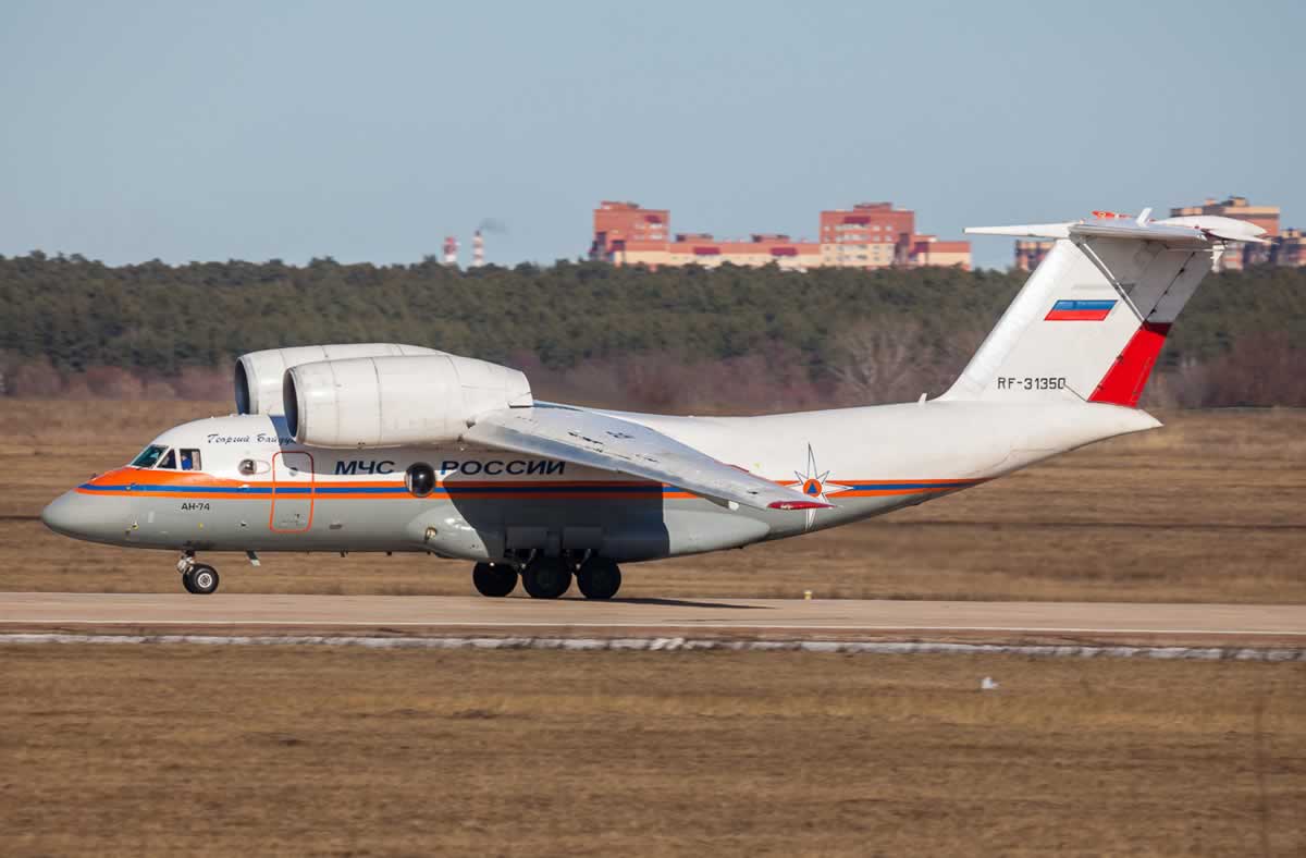 В России Ан-74 отказал сразу после ремонта