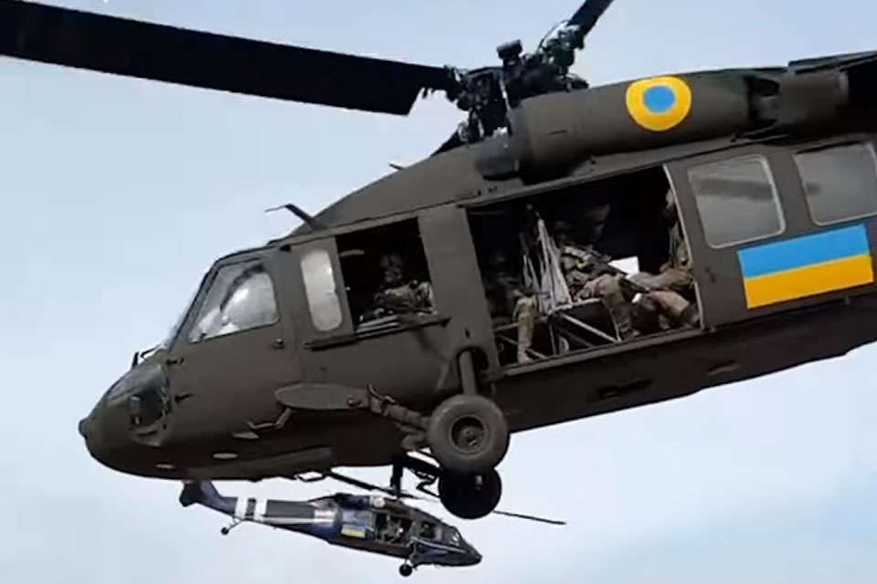 Екіпажі гелікоптерів Black Hawk ГУР продовжують бойову роботу