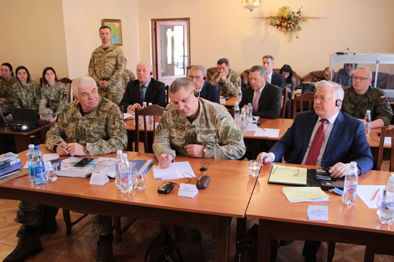 В Виннице представители государств-членов НАТО поделились опытом