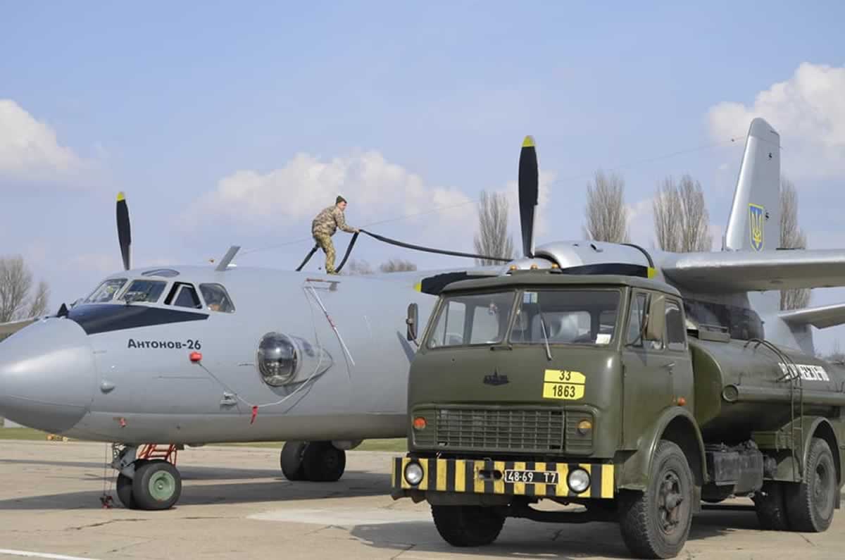 В Борисполе провели вторые командирские полеты в этом году