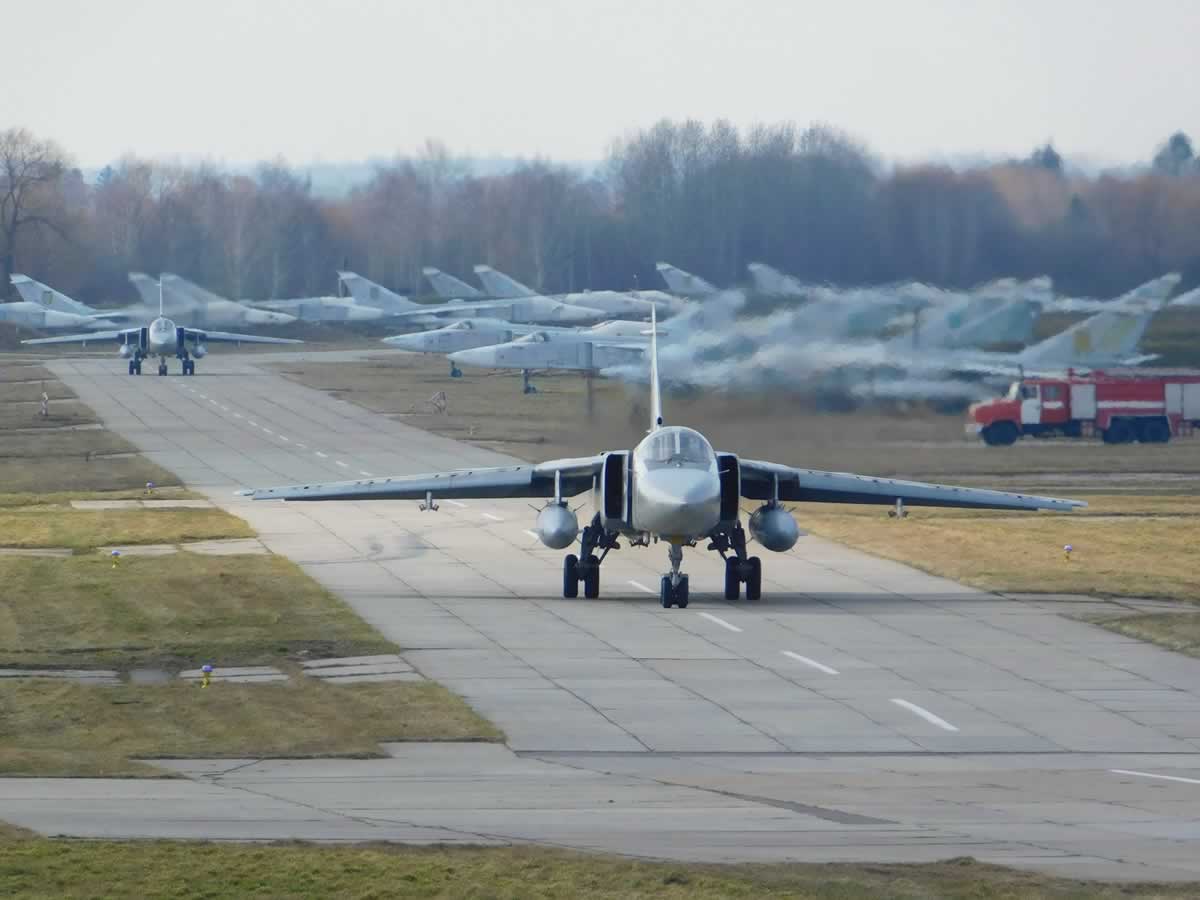 В 7 бригаде тактической авиации состоялись летные смены