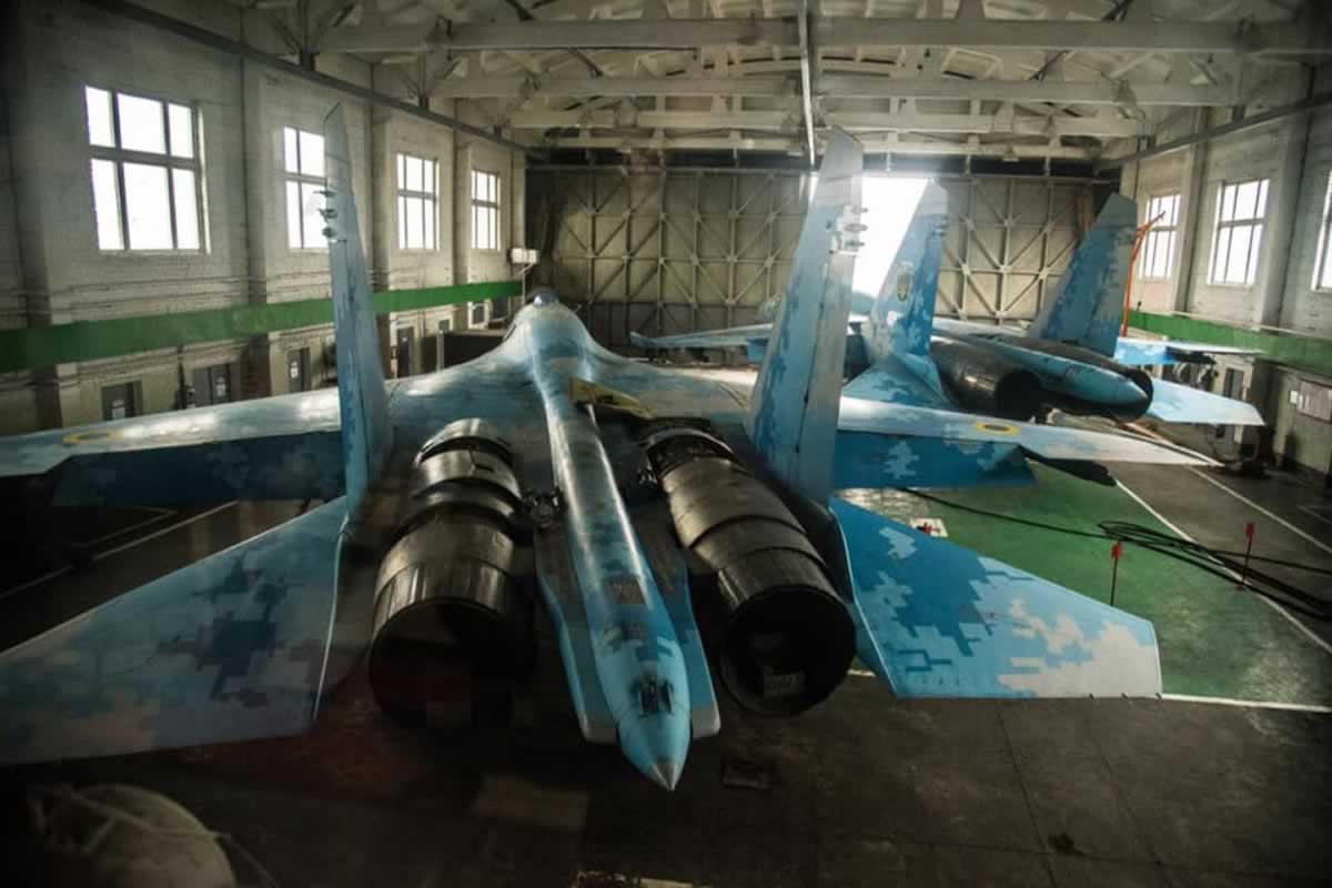 Миргородские авиаторы готовят вооружение и военную технику к весенне-летнему периоду