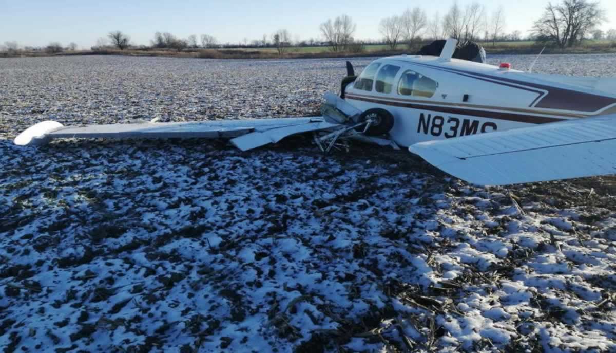 Причиной аварии Beechcraft F33A Bonanza был отказ двигателя