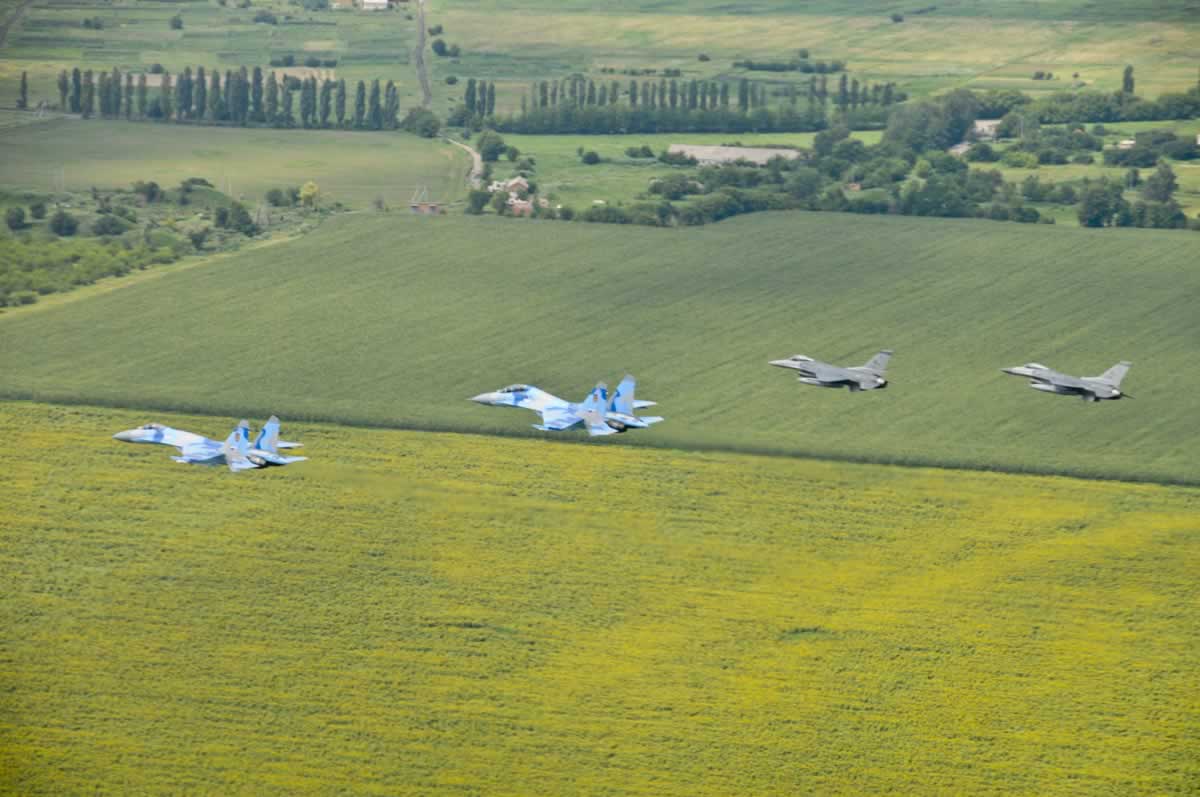 Украина призывает НАТО совместно патрулировать небо Украины с Воздушными Силами ВСУ
