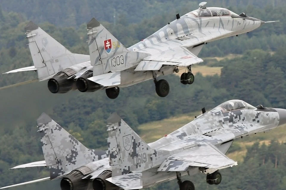 Коли Словаччина передасть МіГ-29 Україні, Польща готова захищати її повітряний простір