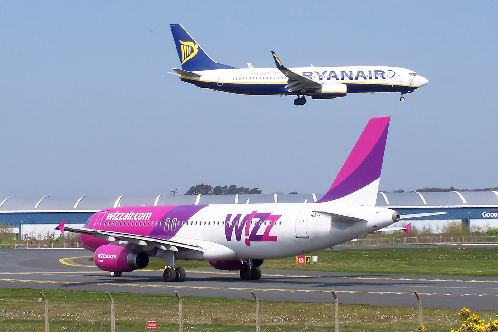 Wizz Air может вернуться в аэропорт Львов уже в этом году, Ryanair присматривается