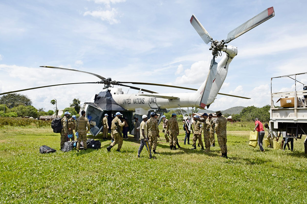 Украинские вертолетчики в Конго обеспечили ротацию пакистанского нацконтингента 