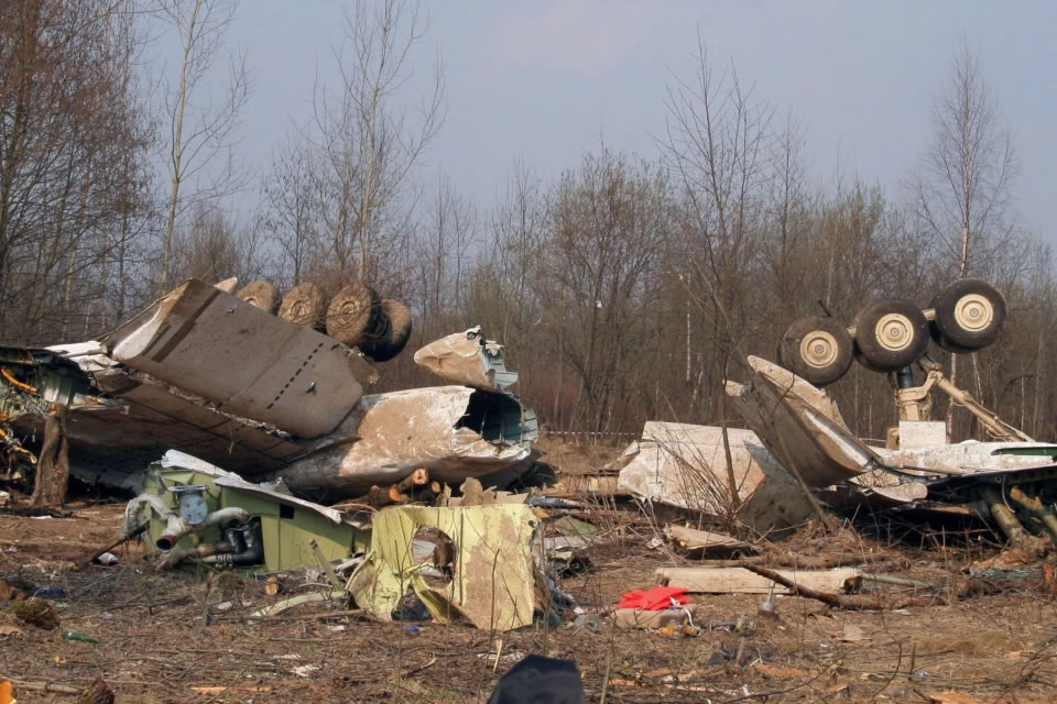 У Польщі заочно заарештували російського авіадиспетчера у справі про смоленську авіакатастрофу