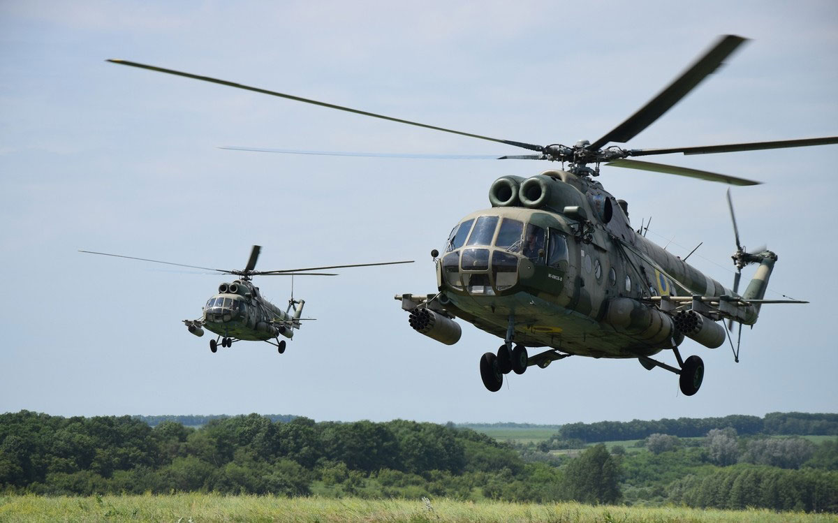 Вертолетчики бригады имени Сикорского отработали задачи по оперативному аэродрому 