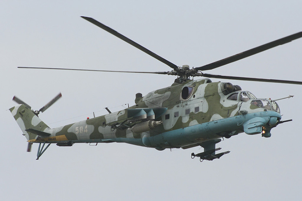 Польща таємно передала Україні вертольоти Мі-24 – WSJ
