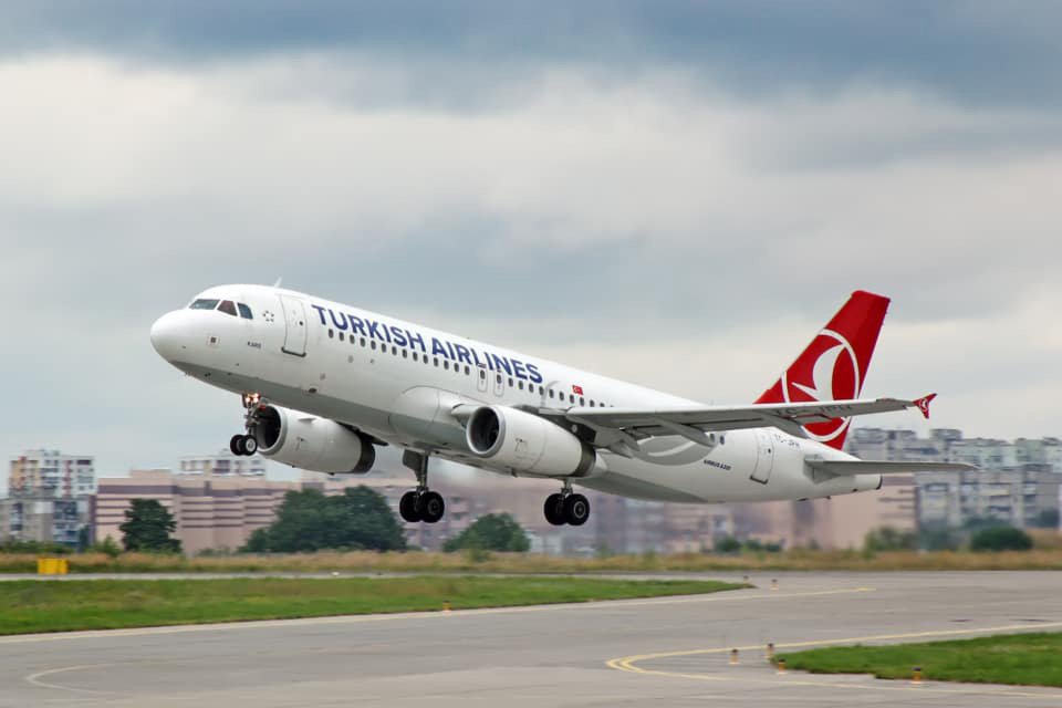 Turkish Airlines возобновила полеты в Харьков