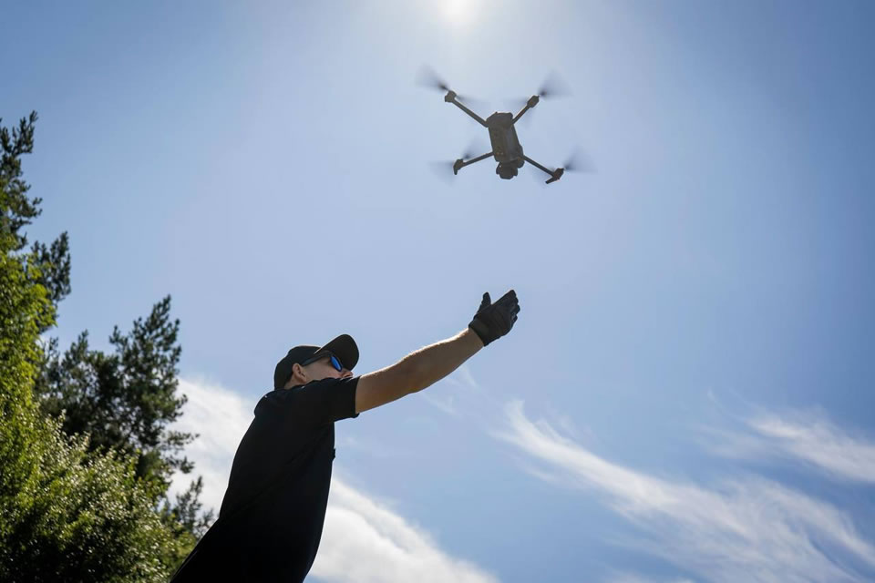 Рятувальники Хмельниччини активно освоюють вміння пілотувати дрони
