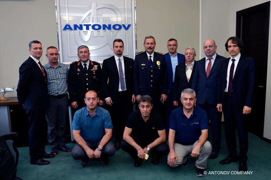 ГП «Антонов» посетила делегация из Турции 