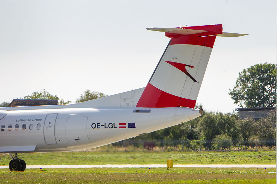 Львов и Одесса встретили самолеты Austrian Airlines