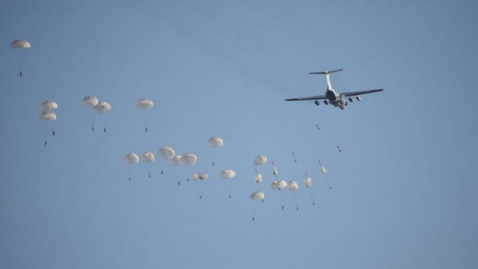 Британские военные совершили в Украине 