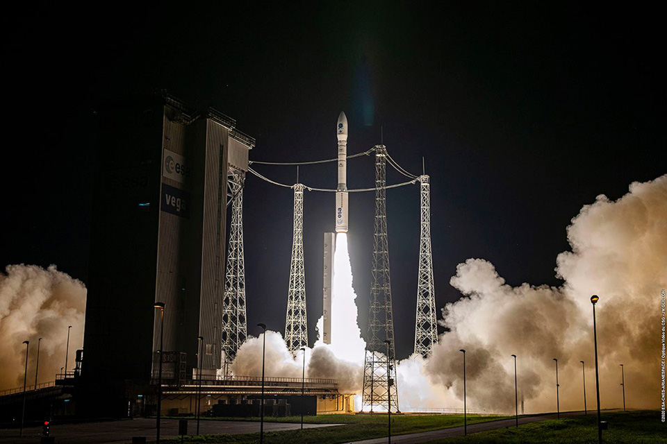 15-й успешный пуск европейской ракеты-носителя Vega