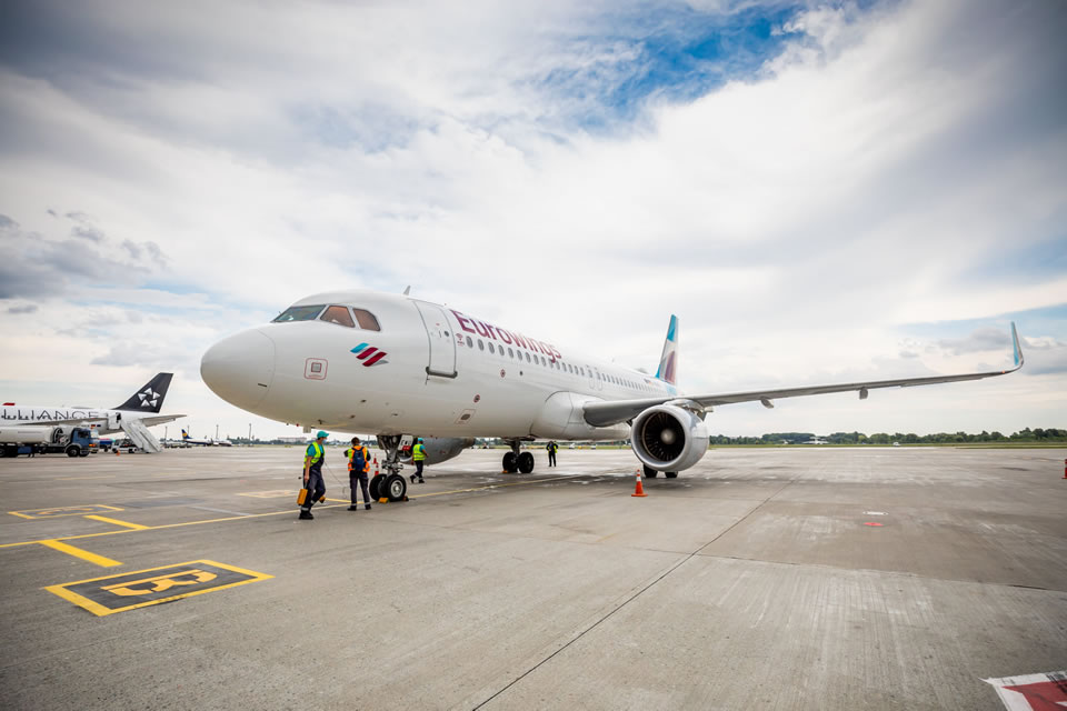 Немецкий лоукост-перевозчик Eurowings выполнил первый рейс в Украину