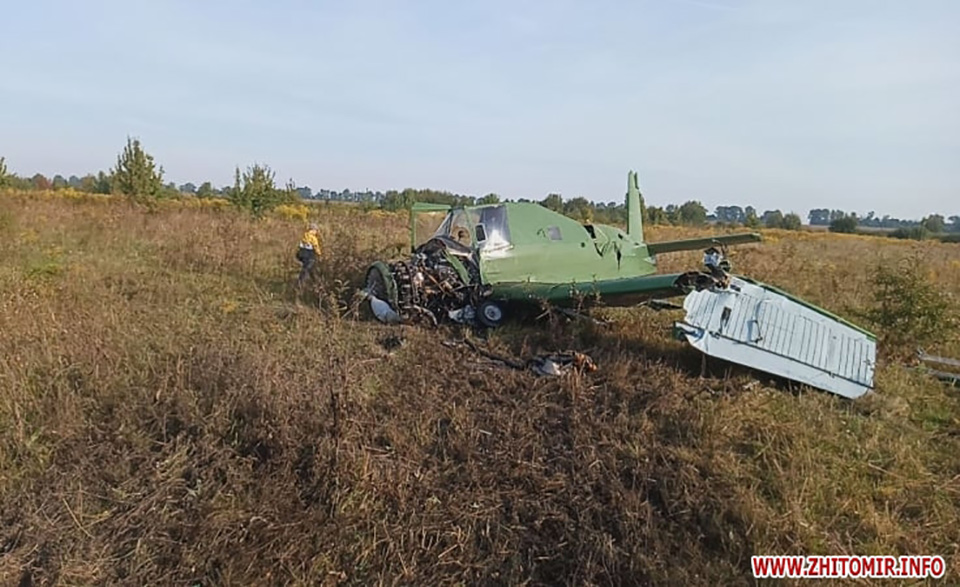 Вблизи Житомира упал легкомоторный самолет