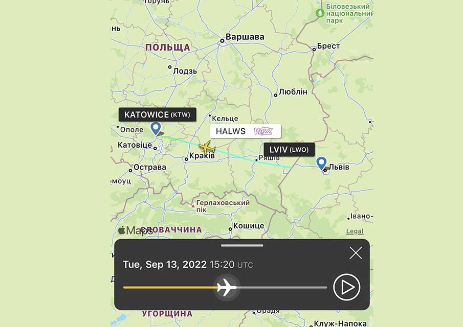 Літак авіакомпанії Wizz Air перегнали зі Львова до Катовіце