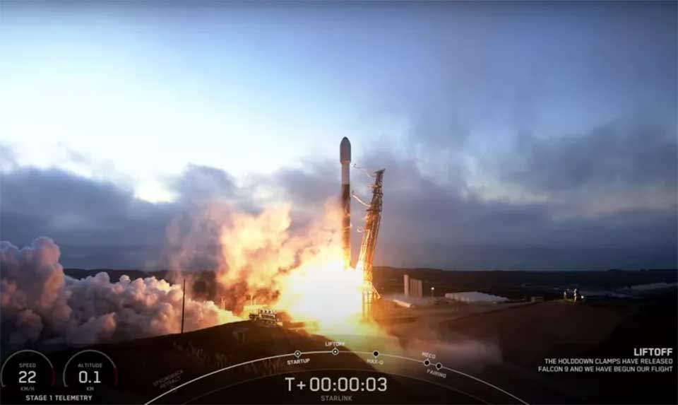 SpaceX вивела на орбіту ще пів сотні супутників Starlink