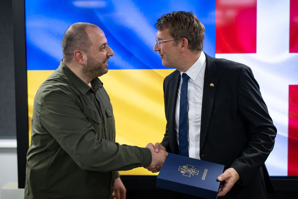 Міністри оборони України і Данії обговорили питання F-16